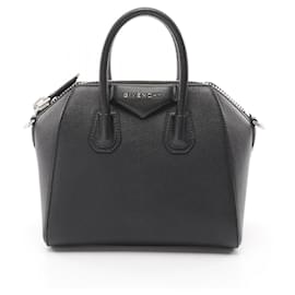 Givenchy-Givenchy Antigona Leather Handbag-Black