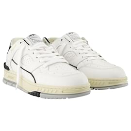 Axel Arigato-Area Lo Sneaker in Black Leather-White