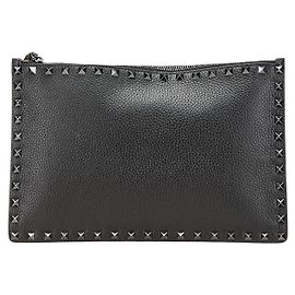 Valentino Garavani Valentino Rockstuds Leather Clutch Bag Black