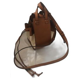 Bolsa Loewe Mini Hammock Bege de Couro e Tecido Bege