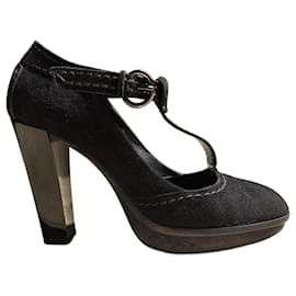 Tod's-Heels-Black