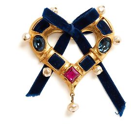 Spilla Cuore Christian Lacroix 1995s Pietre e perle eleganti Maxi Spilla Cuore D'oro