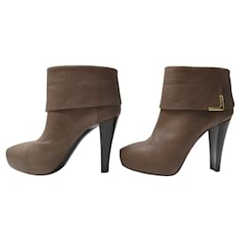 Louis Vuitton-NEW LOUIS VUITTON QUEEN BOOTS SIZE 39 HEEL BROWN LEATHER BOOTS-Brown