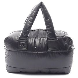 Borsa Boston Coco Cocoon in nylon di Chanel Nero