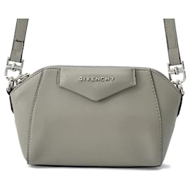 Givenchy-Givenchy Antigona Leather Shoulder Bag-Brown