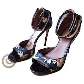Givenchy-Givenchy shoes for women in good condition-Other