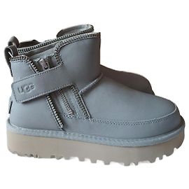 Ugg Short Grey