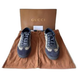 Baskets basses Gucci bleu daim et toile GG Bleu