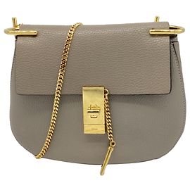 Bolsa de Ombro Chloé Small Drew em Couro Cinza Cinza