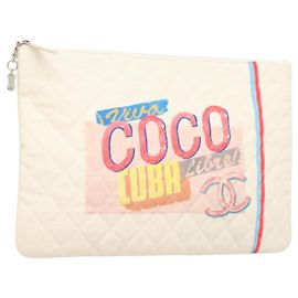 CHANEL Matelassé Clutch Tasche Canvas Weiß Silber CC Auth bs27077V Silber Weiß