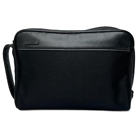 Clutch vintage Issey Miyake negro Negro