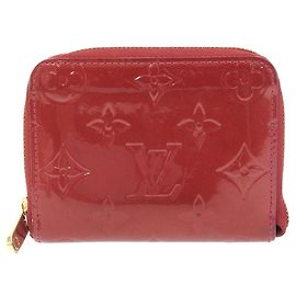 Monedero Zippy de cuero patentado M93608 de Louis Vuitton Roja Burdeos