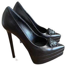 Black leather pumps Versace Black