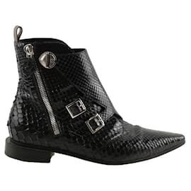 Louis Vuitton-Leather boots-Black