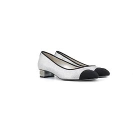 CHANEL - Chanel silver sequined ballerinas (T37) Silvery
