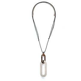 Colar Hermès Corne Pigmento Natural de Chifre e Aço Prata