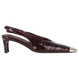 Nina Croc Embossed Slingback Pumps aus braunem Leder von Anine Bing Braun Rot