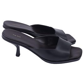 As Mules Lauren da The Row em couro de bezerro preto Preto