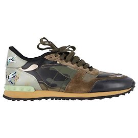 Valentino Garavani Baskets Valentino Rockrunner Camouflage à clous en cuir multicolore Multicolore