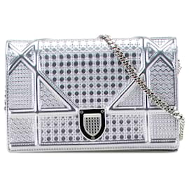 Dior-Dior Silver Metallic Patent Microcannage Diorama Wallet on Chain-Silvery