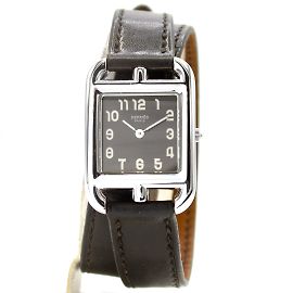Relógio Hermès Cape Cod (modelo CC1.210) para mulheres. Preto