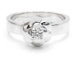 Anel Chanel Camélia em ouro branco 18K e diamante Prata