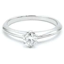 engagement ring from Tiffany & Co. Silvery