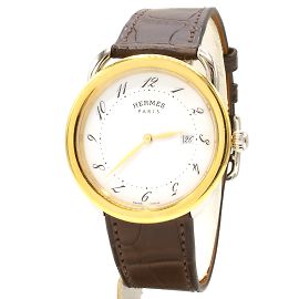 Hermès nova bateria, e entregue com um ano de garantia a partir da data da compra Dourado