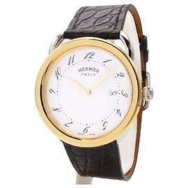 Hermès nova bateria, e entregue com um ano de garantia a partir da data da compra Dourado