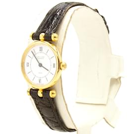 Van Cleef & Arpels-Van Cleef & Arpels “La Classique” watch from the Pierre Arpels collection in yellow gold.-Doré