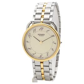 Hermès Relógio Hermes Arceau (AR4.720). Dourado