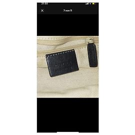 Bolsa de couro Gucci Sukey com alça Preto Gold hardware