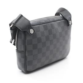 Louis Vuitton-Louis Vuitton Scott Messenger Shoulder Bag-Black