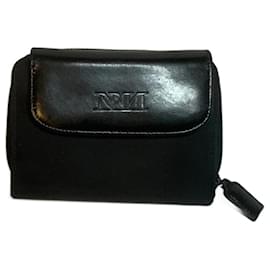 MAx Mara  leather wallet Black