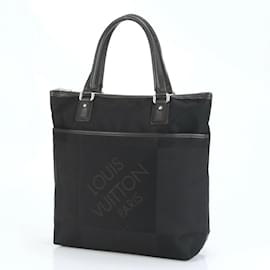 Louis Vuitton-Louis Vuitton Damier Geant Cougar Leather Shoulder Bag-Black