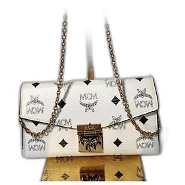 MCM Visestos Wallet On Chain White/Black Black White