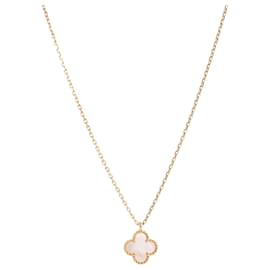VAN CLEEF & ARPELS - Pendentif Sweet Alhambra Van Cleef & Arpels en or jaune Golden
