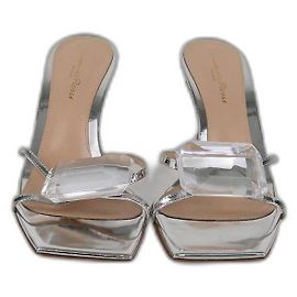 Gianvito Rossi Silver Jaipur Ankle Strap Pumps Silvery