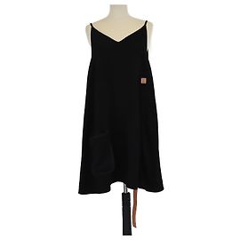 Schwarzes Crepe-Kleid mit dünnen Trägern und V-Ausschnitt von Loewe Schwarz