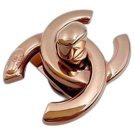 CHANEL fermeture CC turnlock or rose Rose Doré