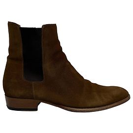 Saint Laurent Wyatt Chelsea Boots in Brown Suede Brown Red