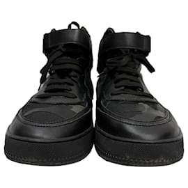 Valentino Garavani-Valentino Garavani Rockstud Camouflage High-Top Sneakers in Black Leather-Black