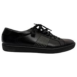Sneakers basse con borchie Saint Laurent in pelle nera Nero