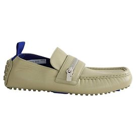 Burberry Mocasines de cuero beige Beige