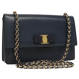 Bolsa de Ombro Vala Chain em Couro Azul Marinho e Ouro Auth 130907 da Salvatore Ferragamo Dourado Azul marinho