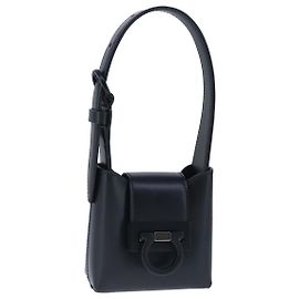 Sac à main Gancini en cuir noir Salvatore Ferragamo Auth 100624V Noir