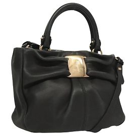 Sac à main Vala en cuir 2 en 1 noir et or Auth 131359 de Salvatore Ferragamo Noir Doré