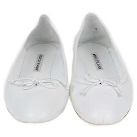Manolo Blahnik White Veralli Bow Ballet Flats White