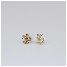 Boucles d'oreilles clous Chanel No.5 en métal doré Chanel Doré