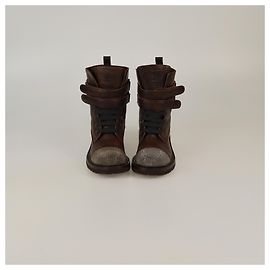 Botas de combate de couro marrom com duas tiras e contas Brunello Cucinelli Marrom